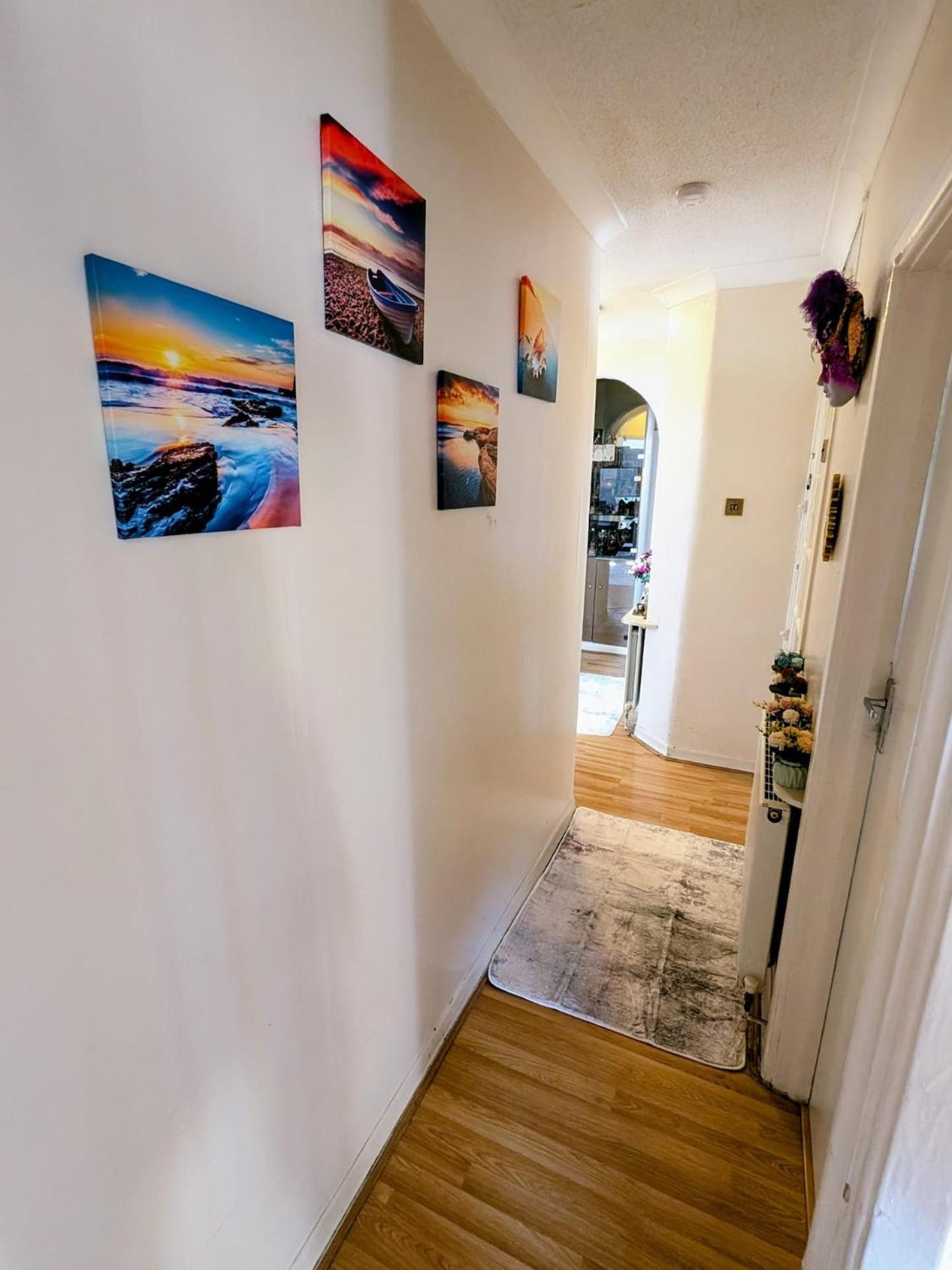 Bright And Spacious Double In Hampstead Garden Suburb Londra